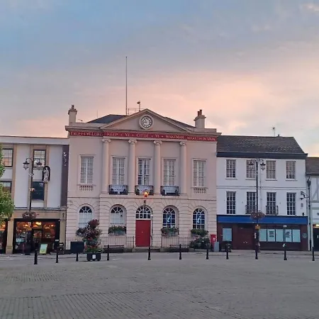 Dom wakacyjny Cosy Retreat - House With Double Bedroom *